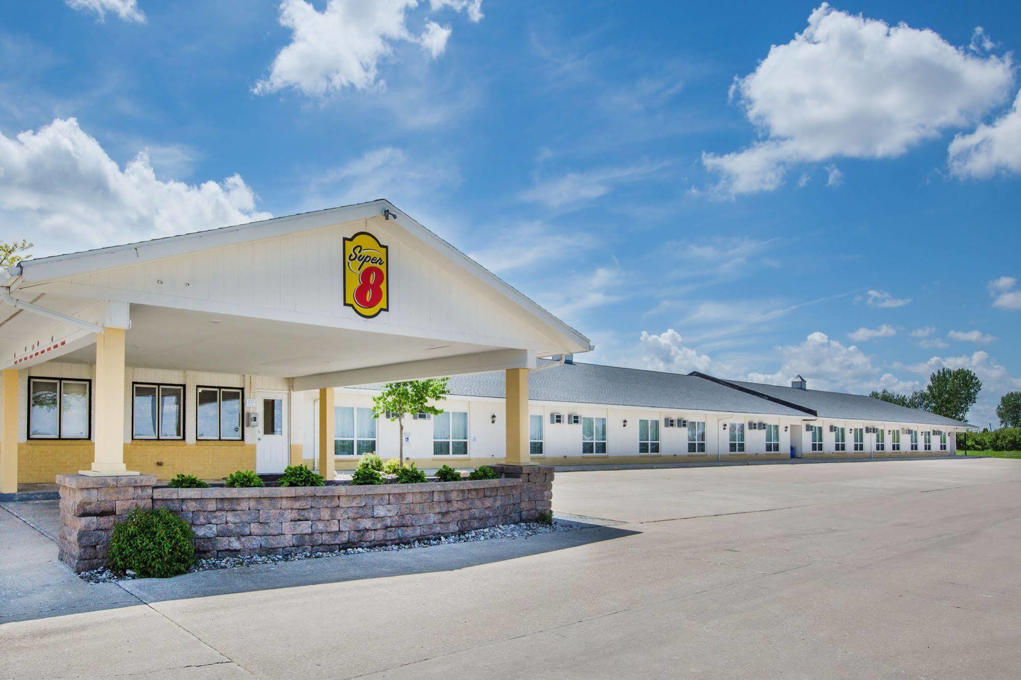 Super 8 By Wyndham 3* Williams