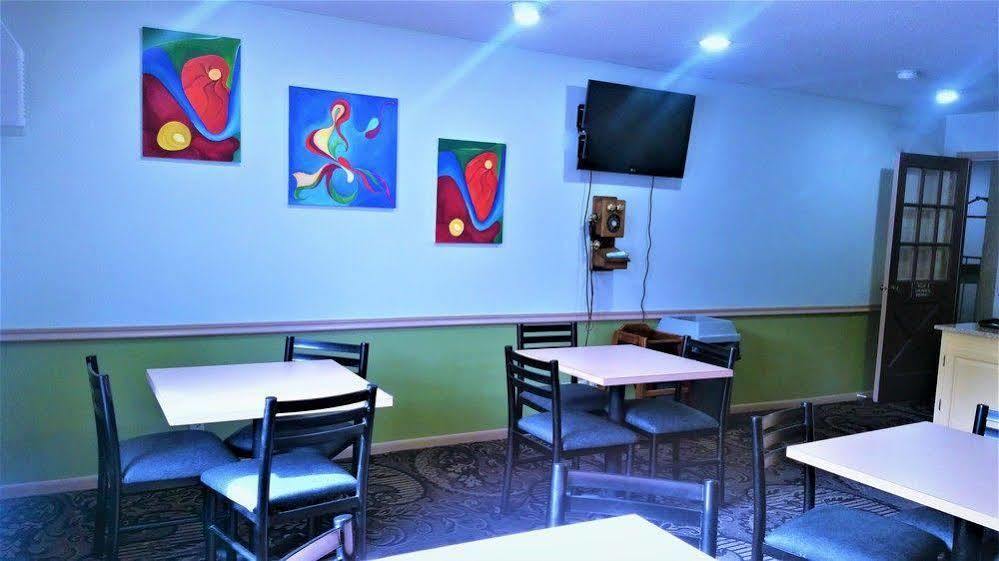 Super 8 By Wyndham 3*